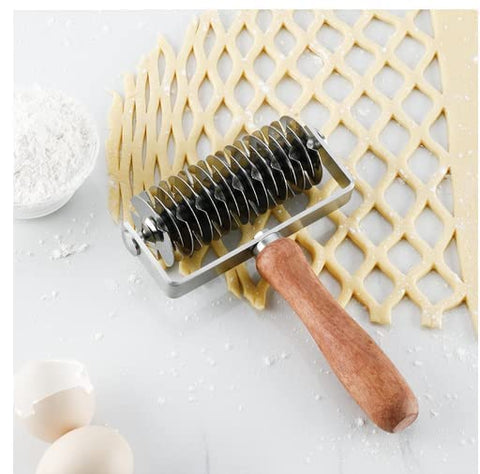 XIZHI lattice design used to pattern pastry