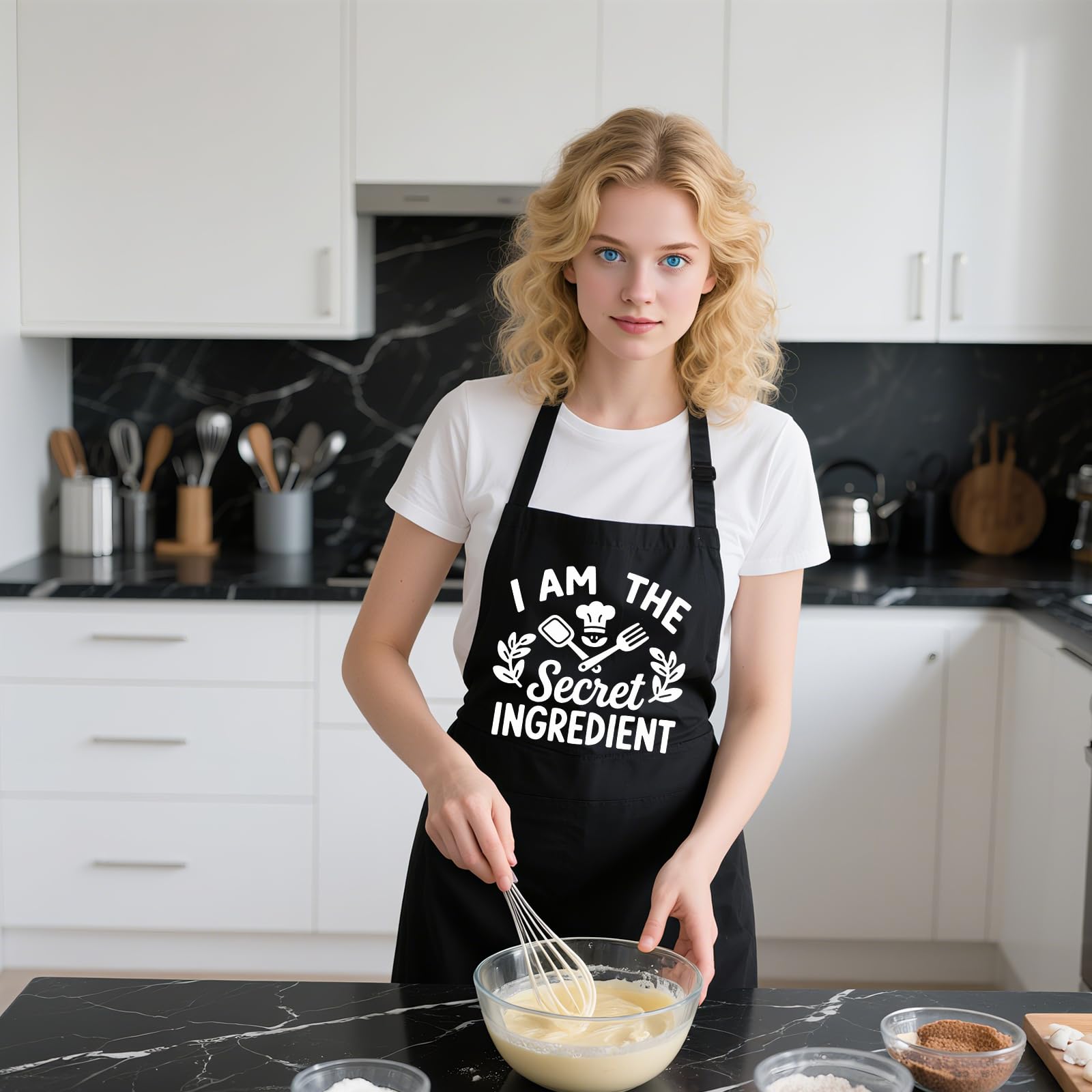 Xtilkmght apron uses water-resistant fabric to protect clothing