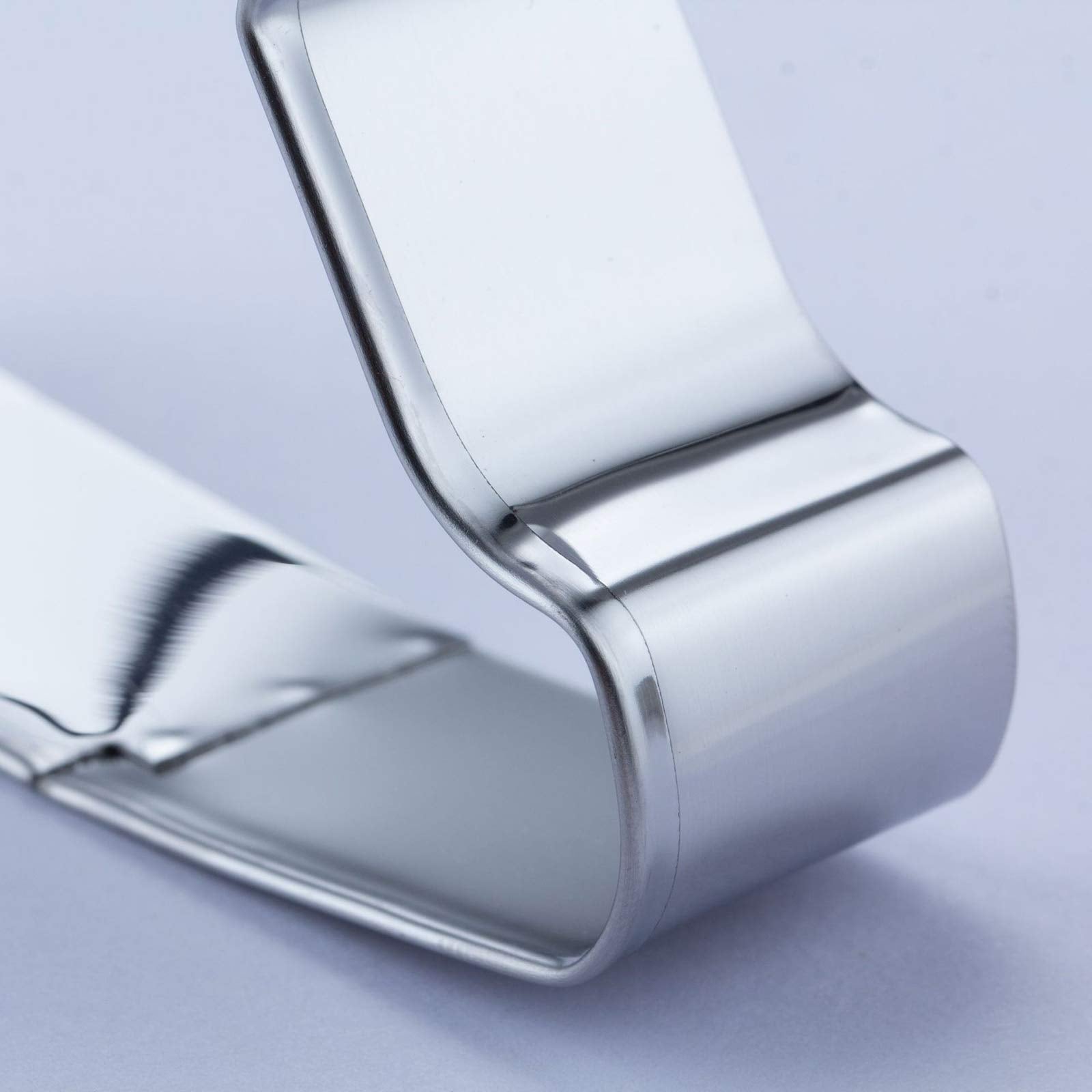 Xzhloym Space Cutter rocket shape perfect for energetic party favors.