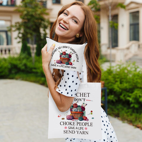 Y1tvei yarn-basket-design tote highlights vibrant pattern and yarn storage on the go.