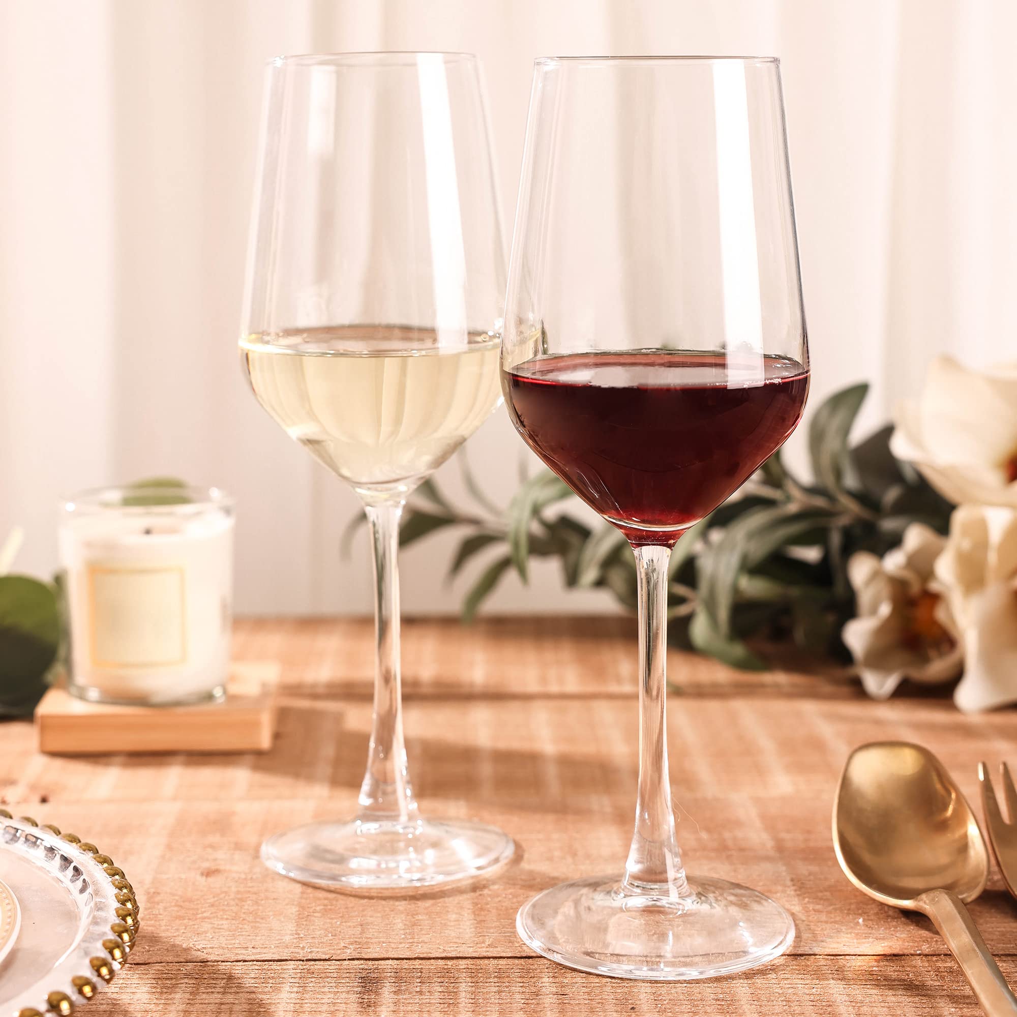 YANGNAY tapered-bowl shape enhances aroma for both red and white wine.