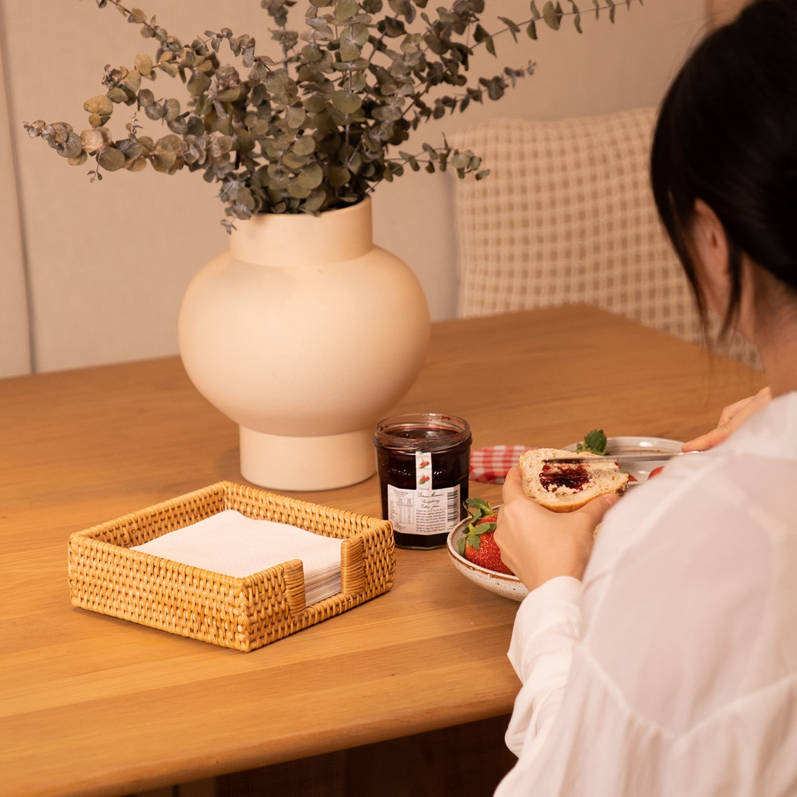 YANGQIHOME rattan napkin holder square close-up of handwoven texture.