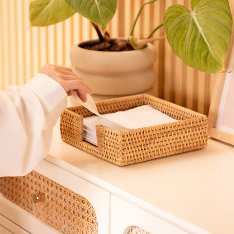 YANGQIHOME rattan napkin holder square interior holds napkins for easy access.