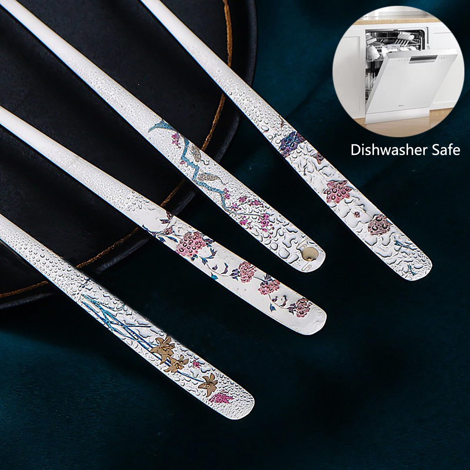 YAPULLYA long-handle spoon design makes sipping hot soups easier.