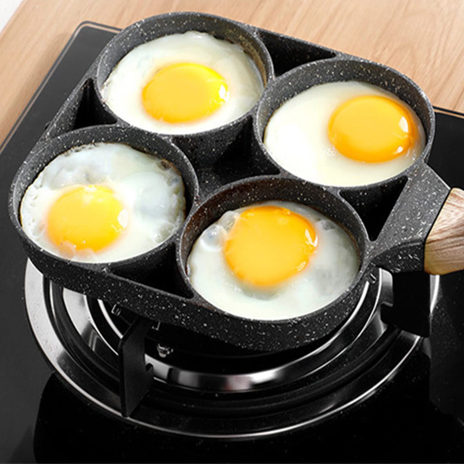 Yarlung omelet and pancake pan for versatile morning meals