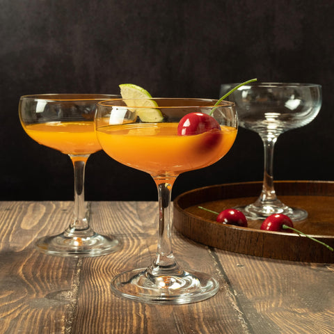 YARYOUNG gift ready champagne glasses set perfect for weddings and anniversaries.