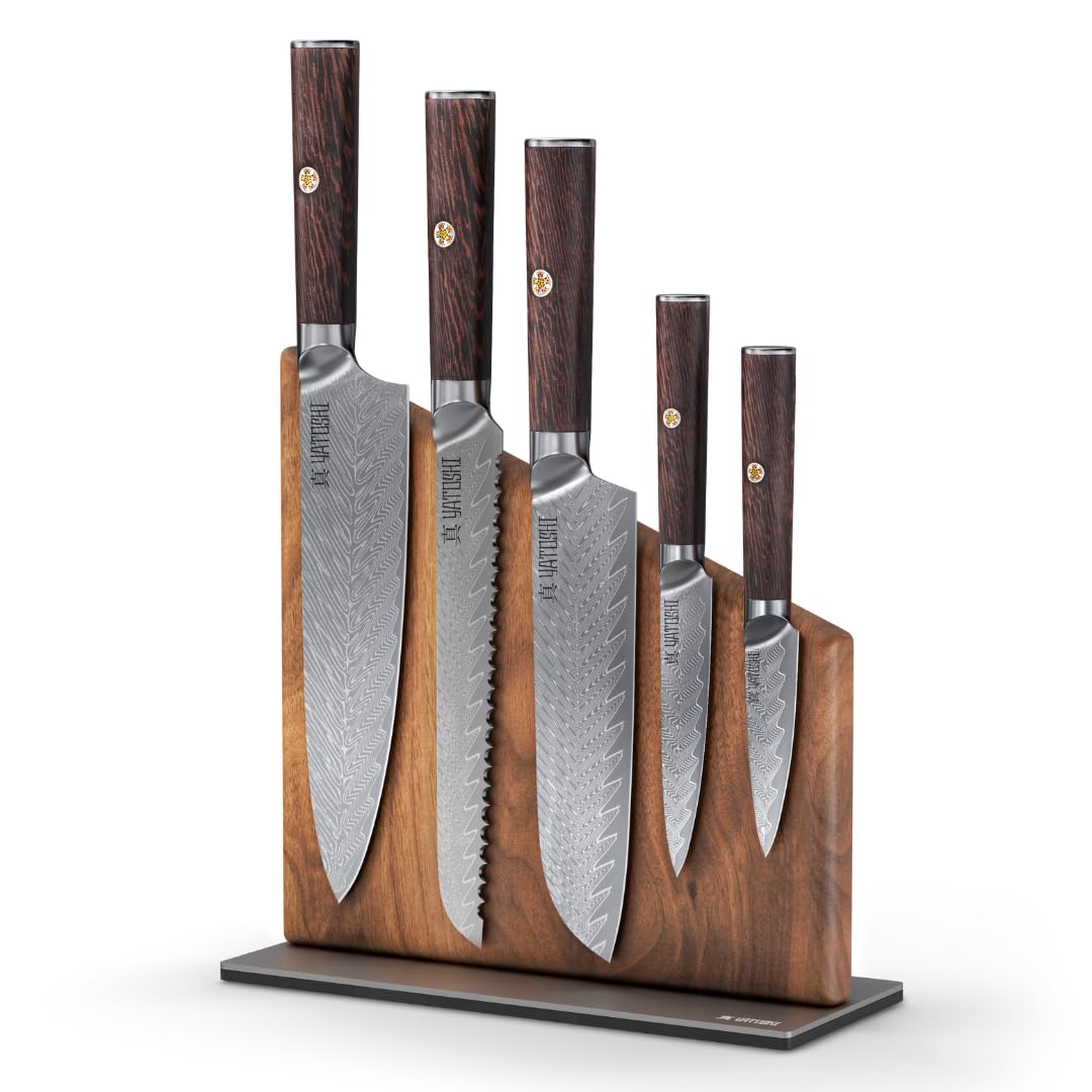 Yatoshi Knives magnetic block displaying organized blades for quick access