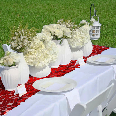 Yblut Christmas dining table runner adds holiday sparkle to gatherings