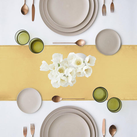 Yblut seamless design delivers a clean, uninterrupted table surface.
