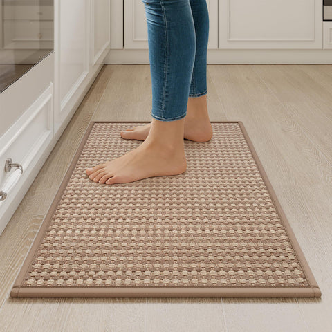 YDKGL non-slip kitchen mat with secure backing keeps floors dry.