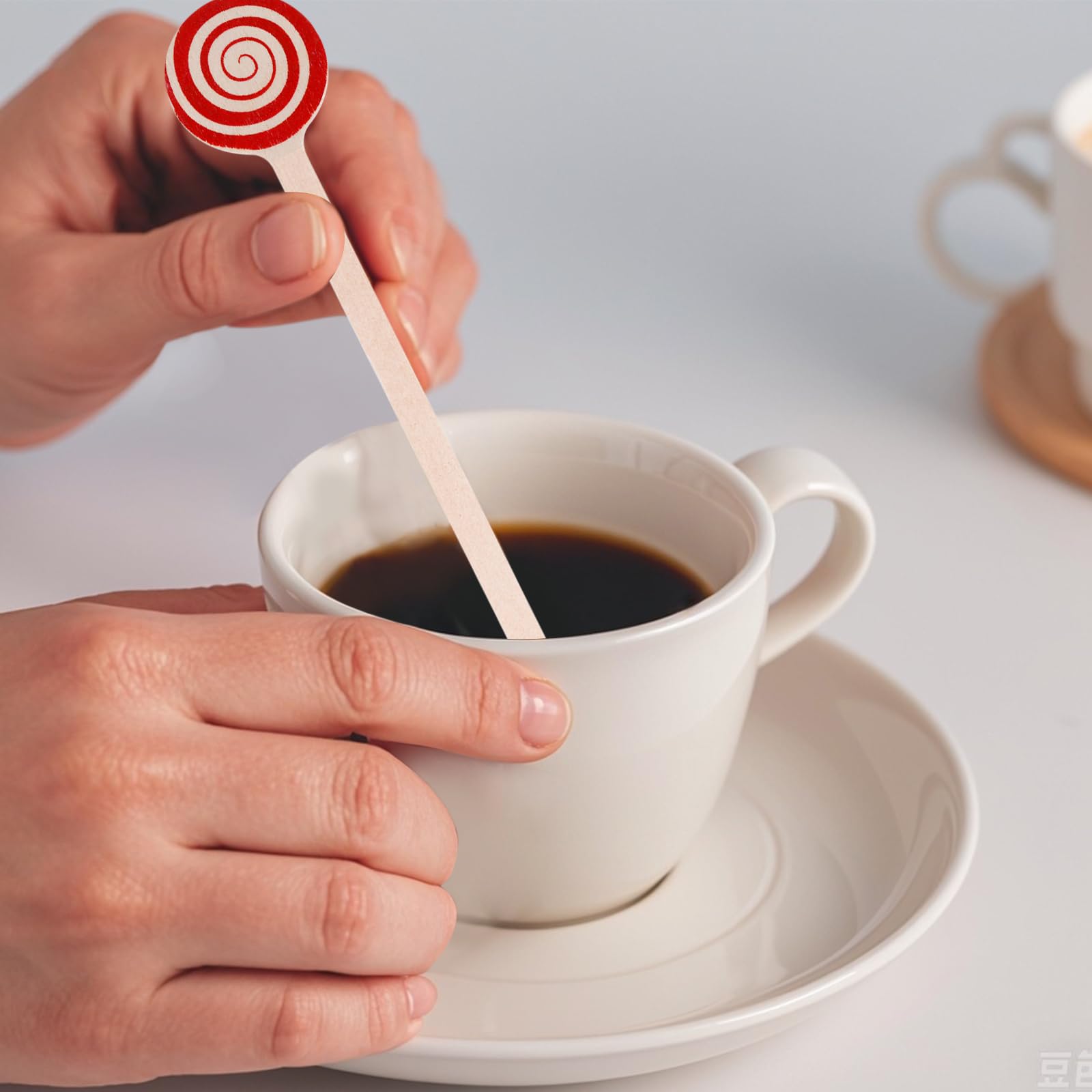 yeabwps disposable wooden stirrers for coffee, tea, and cocoa