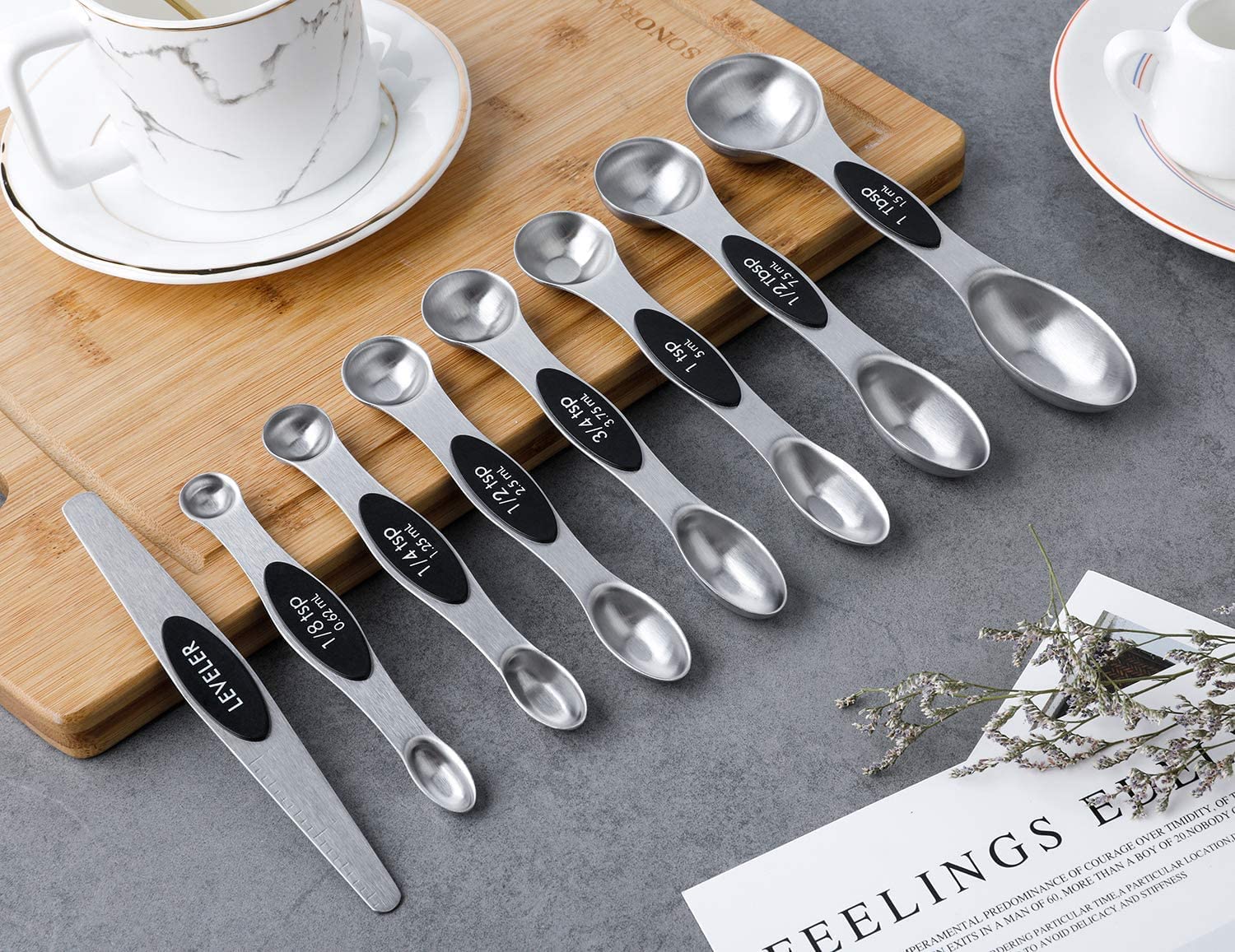 YellRin leveler included helps measure exact amounts.