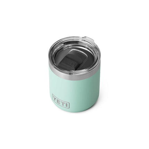 Close-up of 18/8 stainless steel, durable and dent-resistant