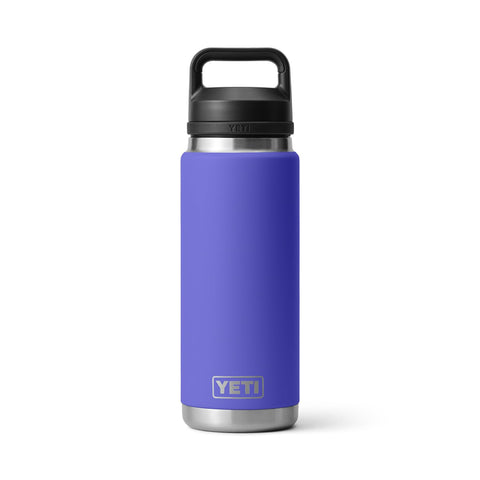 YETI Rambler 26 oz bottle with vacuum insulation keeps drinks cold longer.