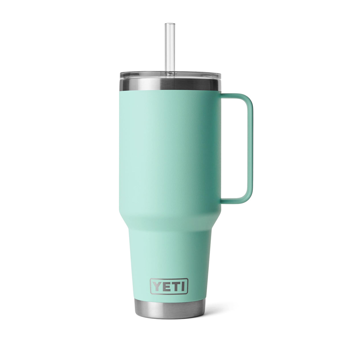 YETI Rambler 42 oz with handle and straw lid enables easy on-the-go sipping.