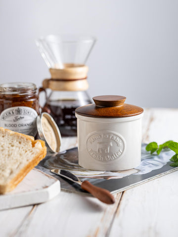 YHOJOY Butter Crock water-seal detail demonstrates freshness retention for soft spreadability.