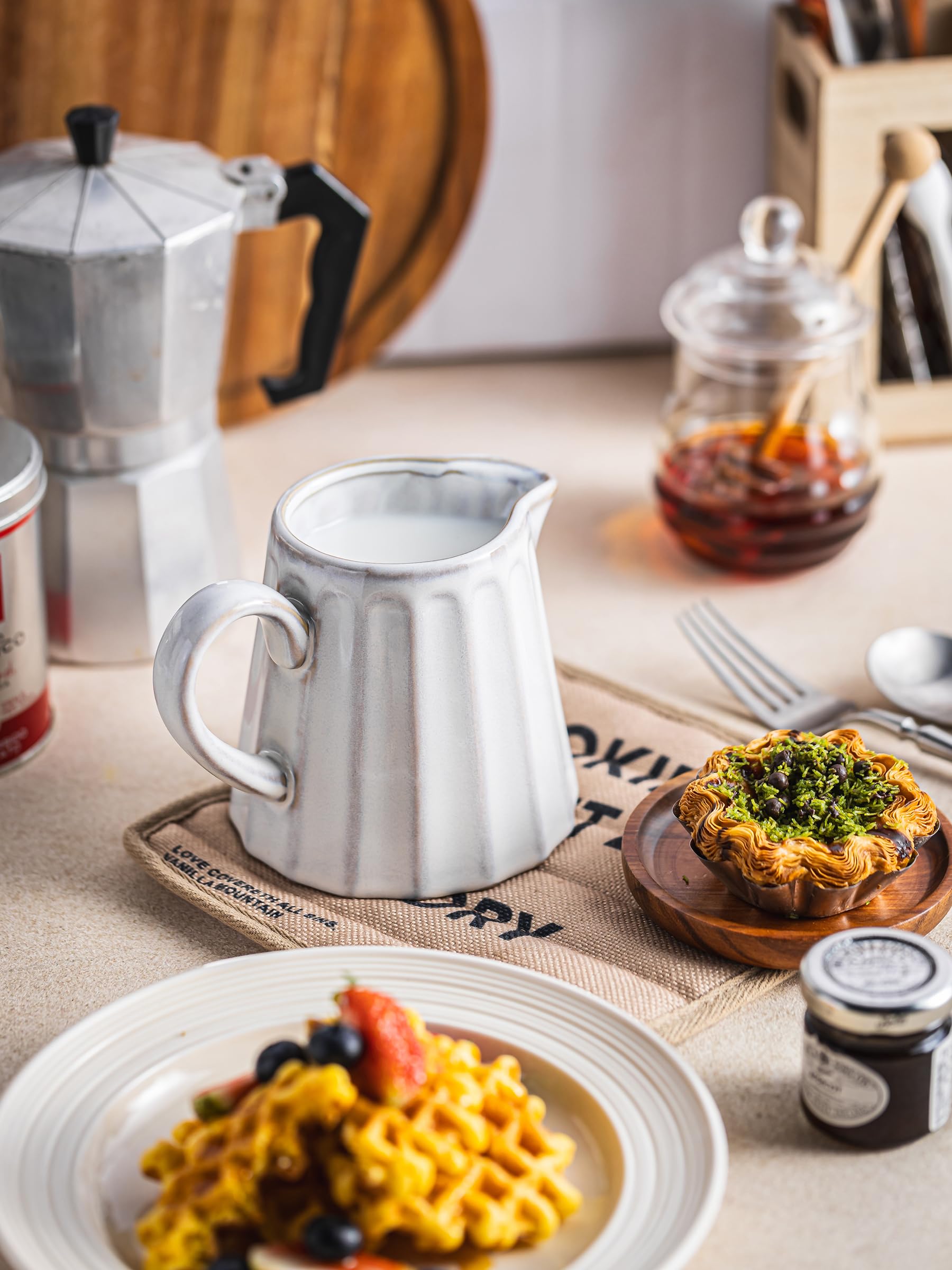 YHOJOY versatile creamer pitcher supports milk, sauces, and toppings