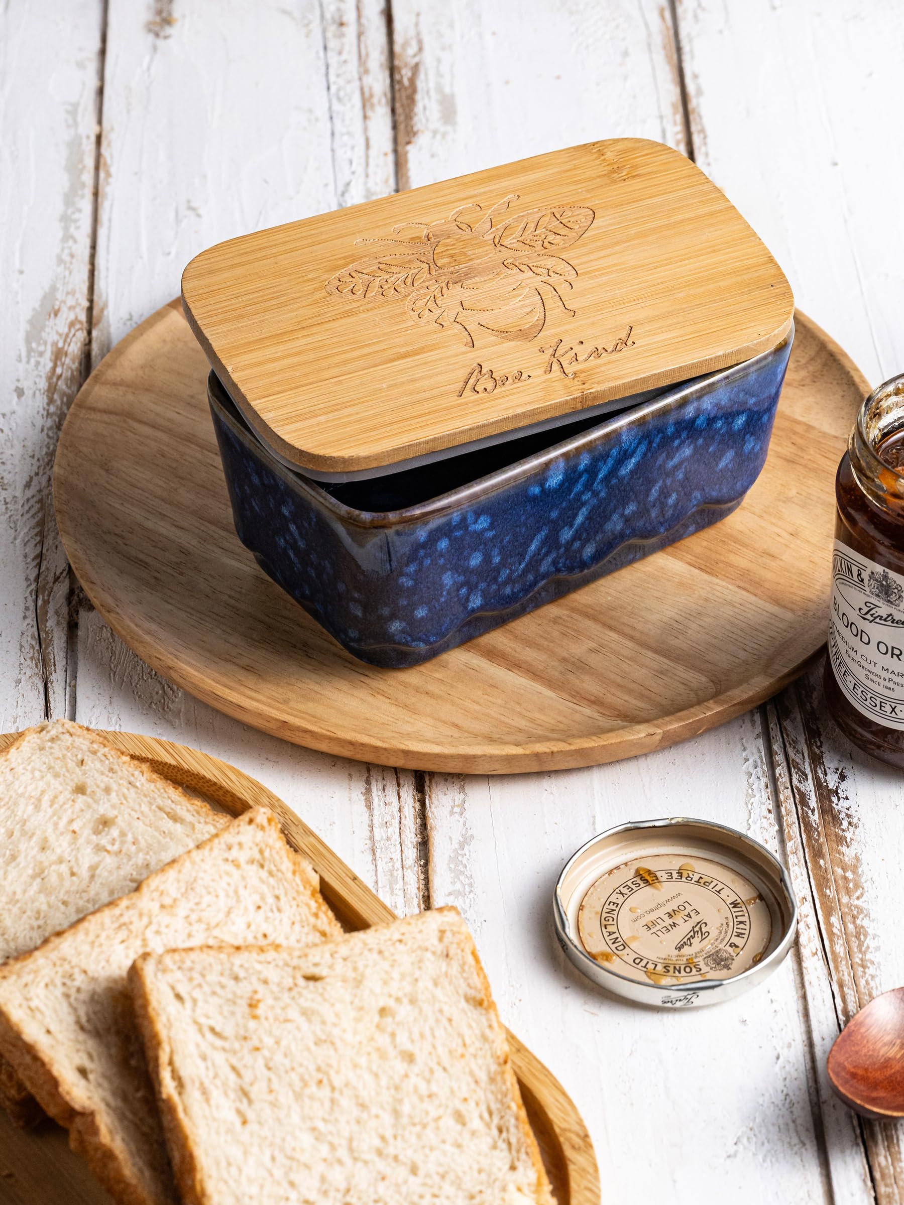YHOJOY gift-ready butter dish combines practicality with farmhouse charm