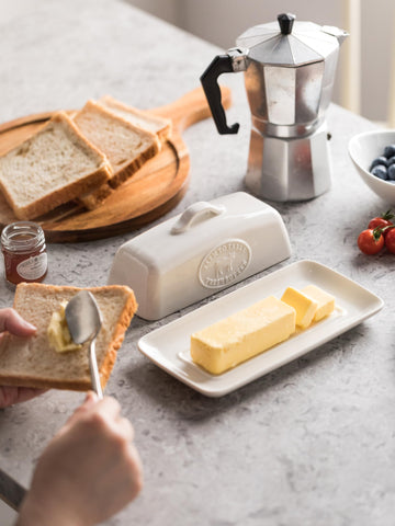 YHOJOY Mess-free design simplifies serving and room-temperature butter access.