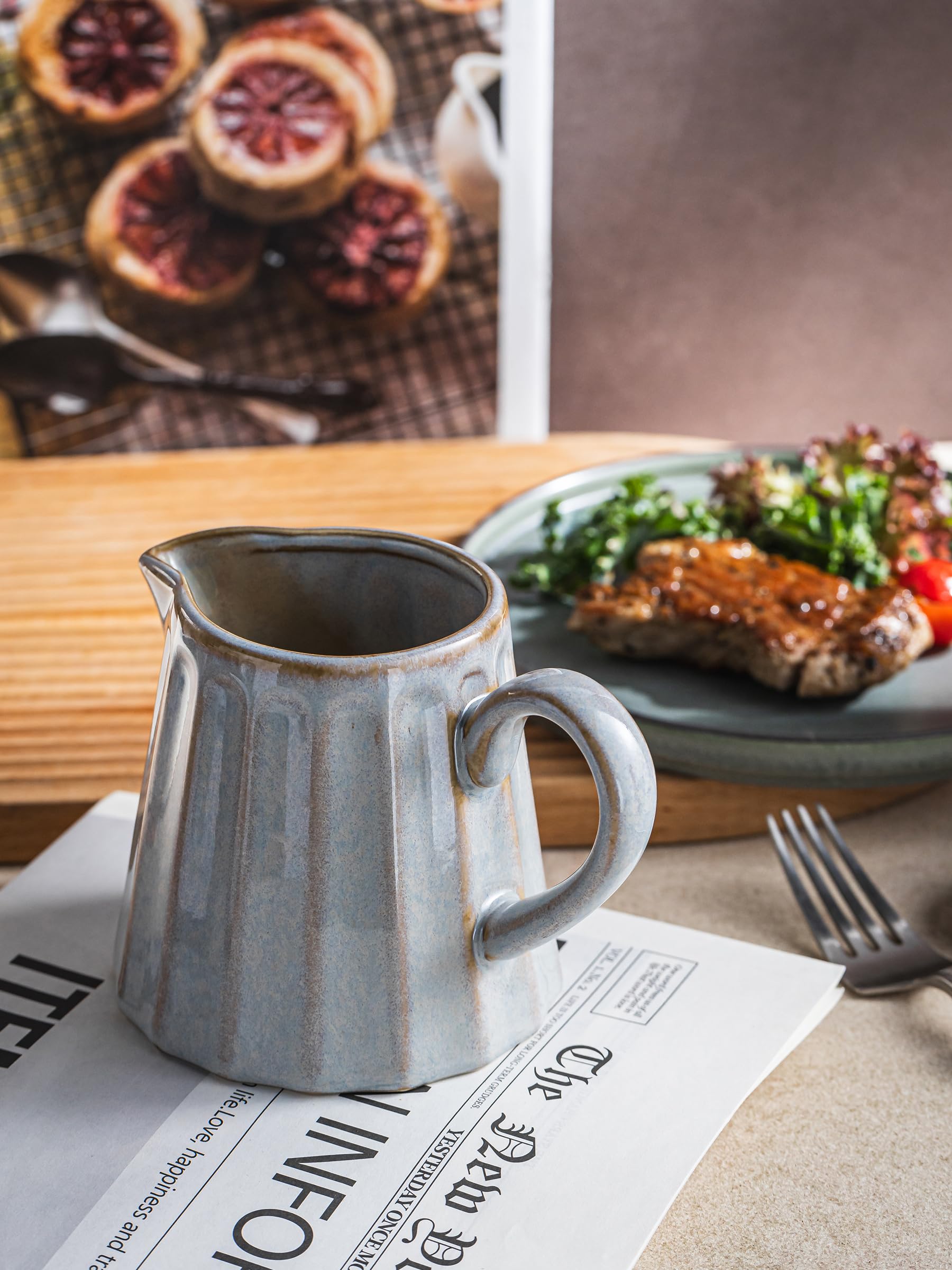 YHOJOY microwave-dishwasher-safe creamer ideal for warming milk or syrups.