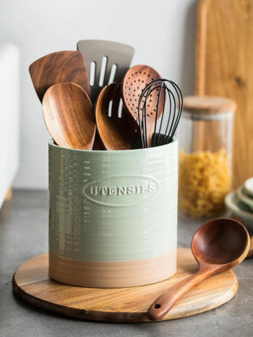 YHOSSEUN large 6.7-inch holder keeps 12+ utensils organized.