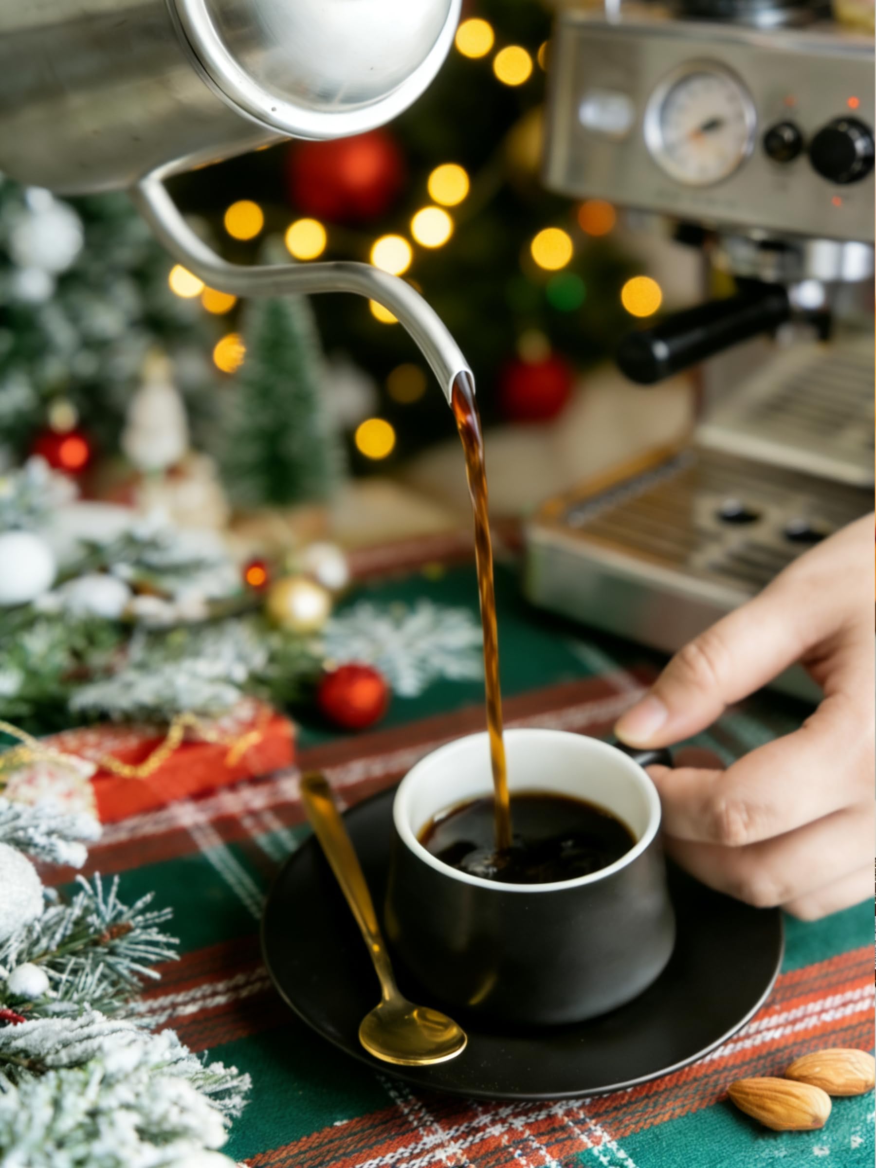 YHOSSEUN matte textured cups offer a modern tactile coffee experience.