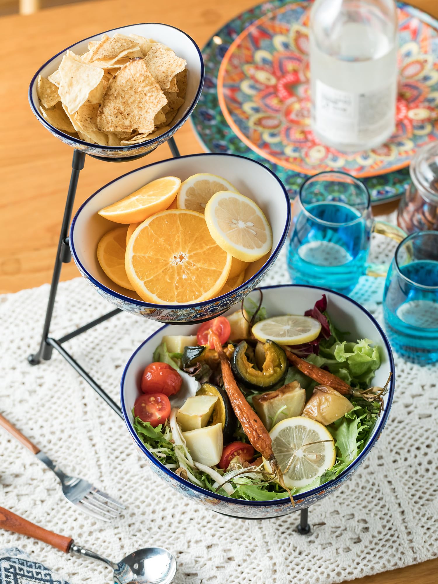 YHOSSEUN serving set blends color and practicality for everyday entertaining.