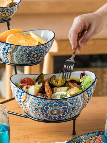 YHOSSEUN porcelain trays are versatile for holidays and gatherings.