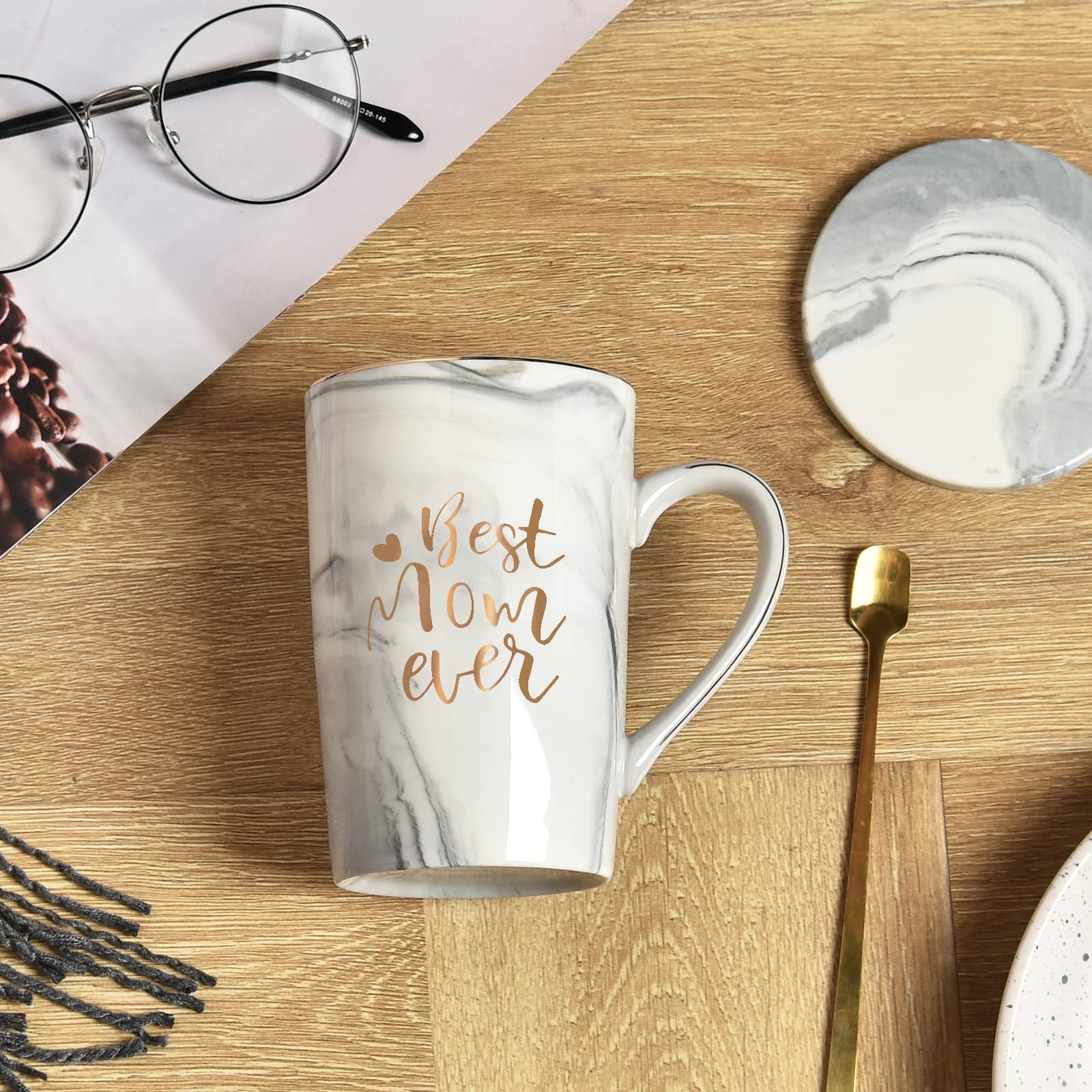 YHRJWN Best Mom Ever mug gray, held in hand for warm morning rituals