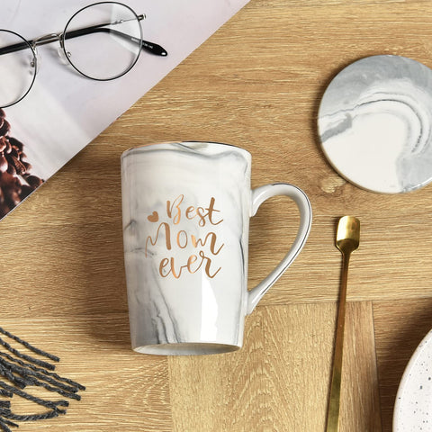 YHRJWN Best Mom Ever mug gray, held in hand for warm morning rituals