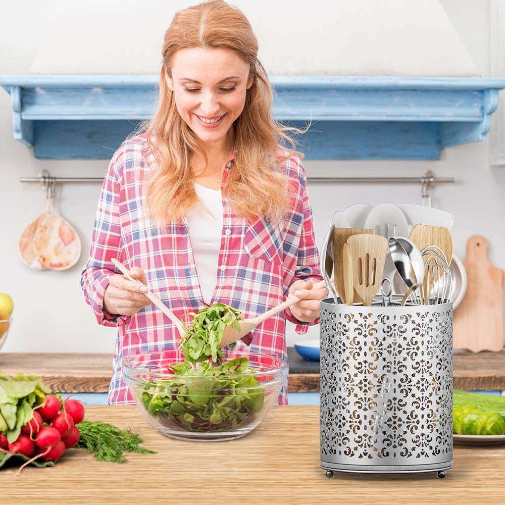 YIUKEA flower-shaped compartments hold 20+ tools upright with breathable design.