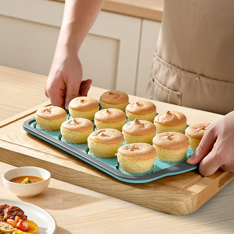 YiYeraio dishwasher-safe muffin pan simplifies cleanup after baking.