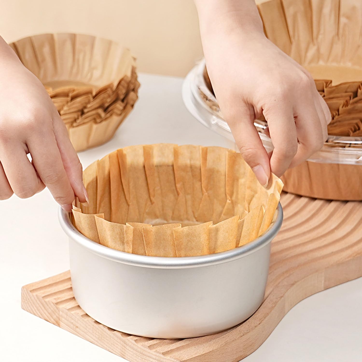 YJLMTCF Basques cake paper in air fryer setup proving grease-proof liners