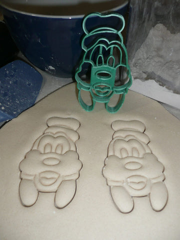 YNGLLC PLA filament material close-up emphasizing durable kid-friendly design
