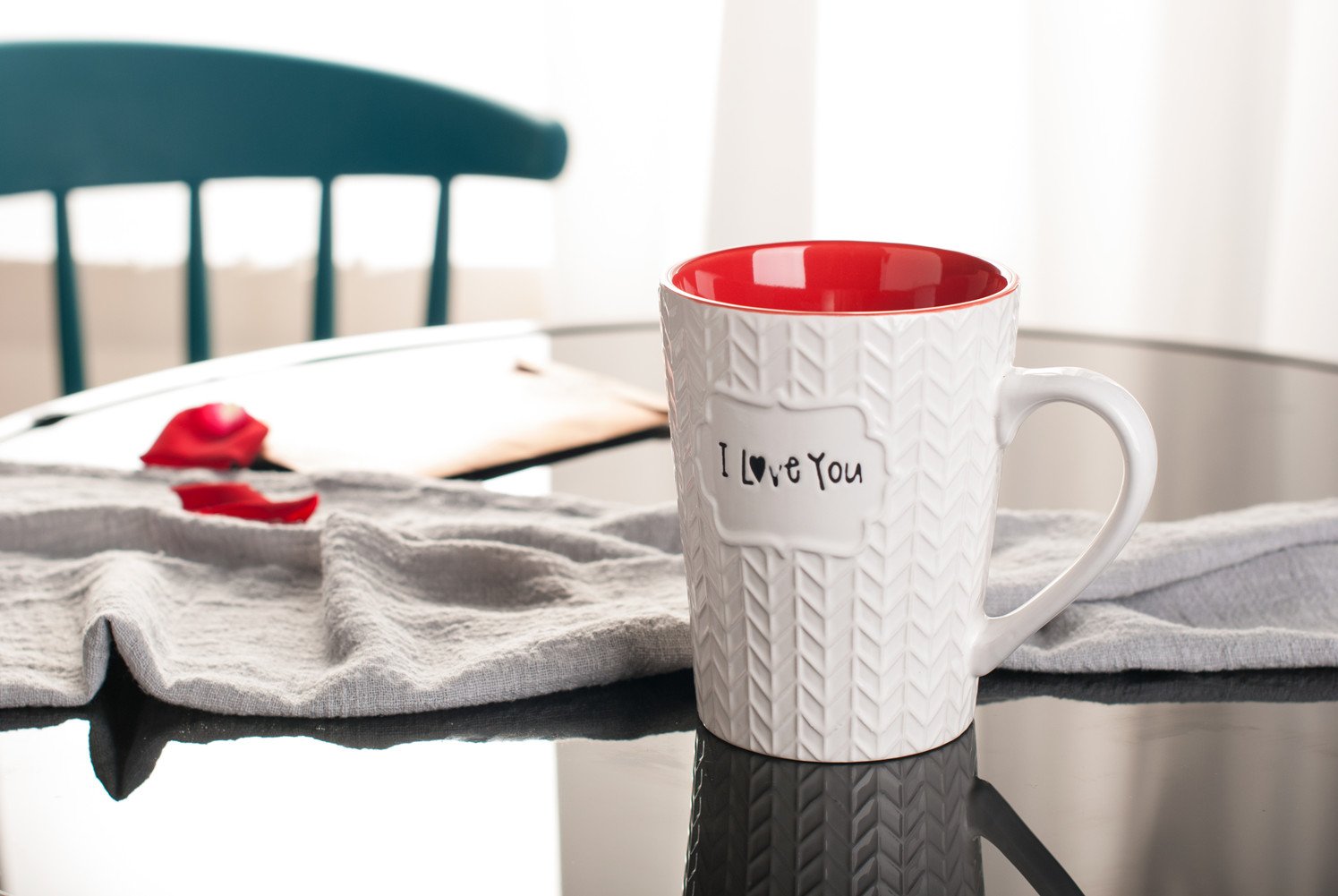 Ynsfree I Love You mug gift-ready packaging makes gifting easy.