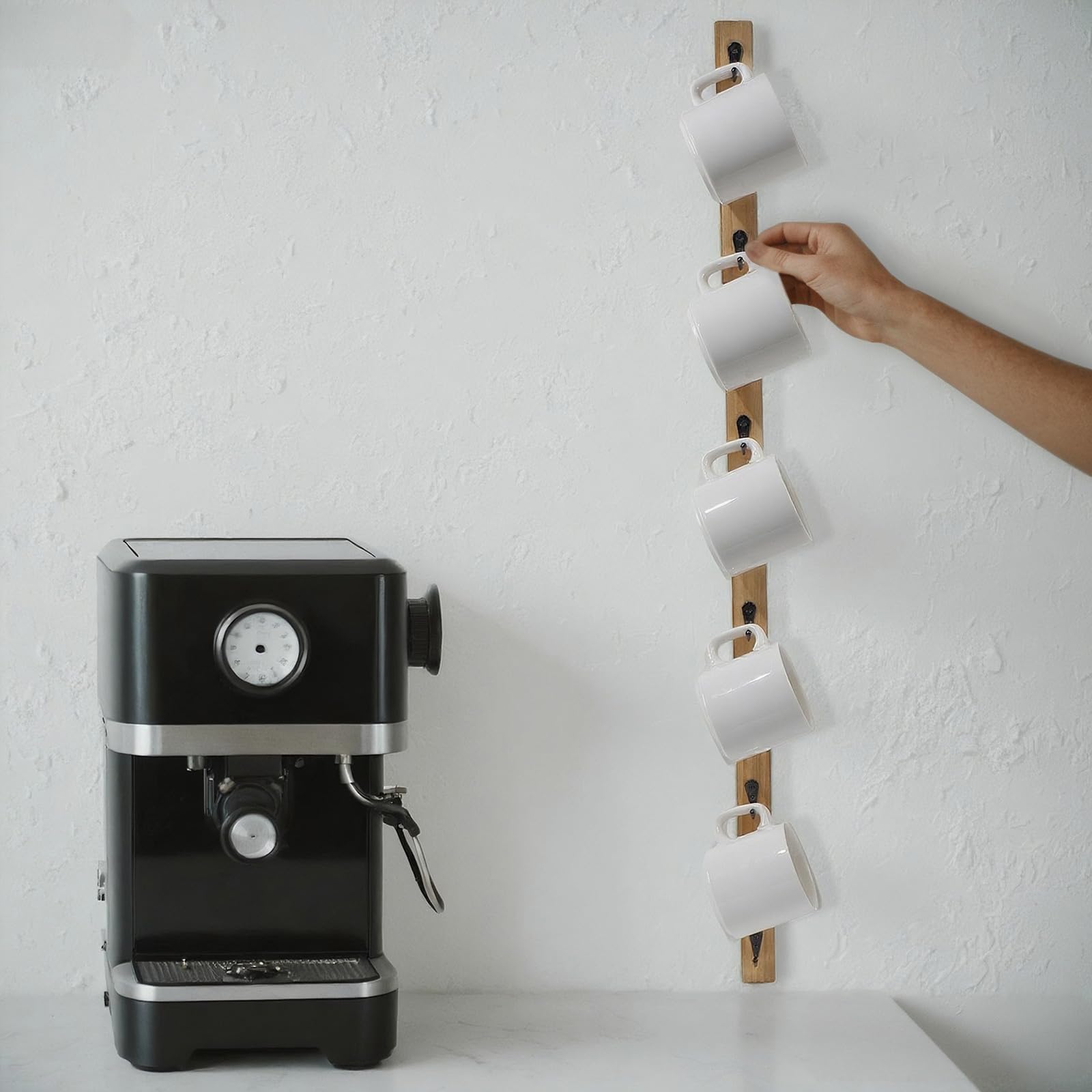 Yohsnor space-saving mug rack fits compact kitchens and dorm rooms.