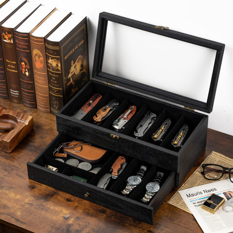 Yoimori solid wood case highlighting linen lining protecting blades from scratches.