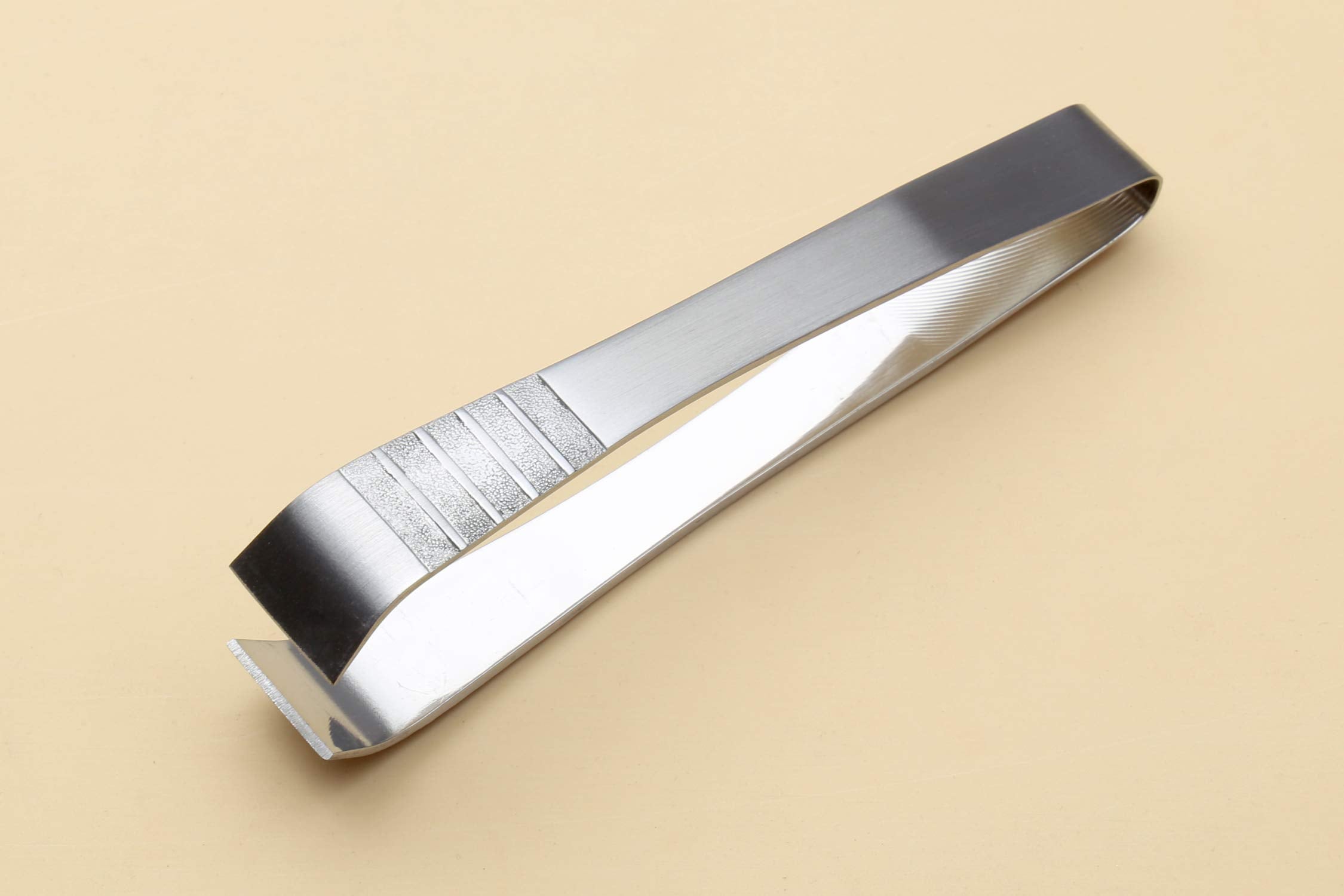 Yoshihiro non-slip fish bone tweezer ergonomic grip enables comfortable one-handed control