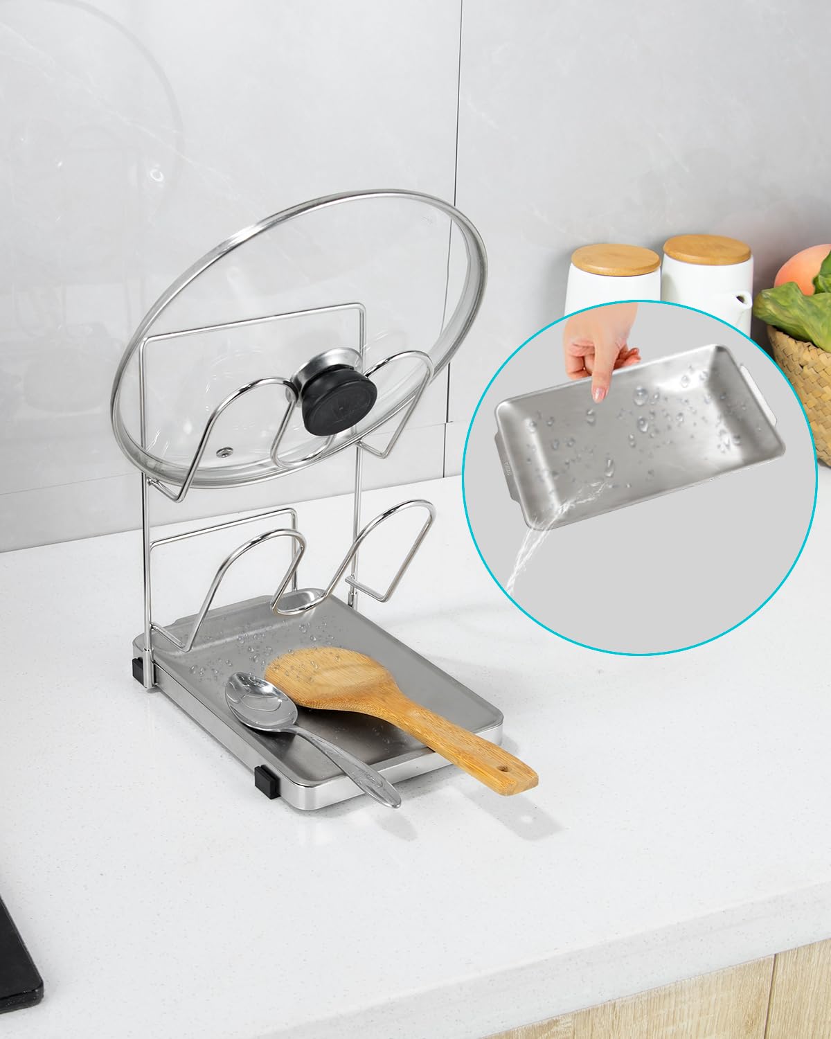 YQh built-in spoon rest and lid slots keep tools accessible and elevated.