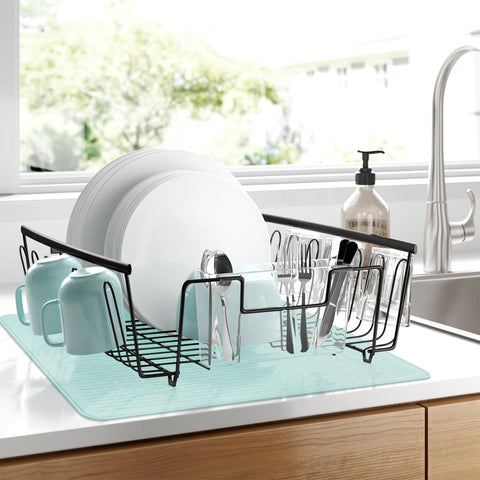 YUHFERA silicone trivet Aqua heat resistant up to 400°F for safe pot handling.