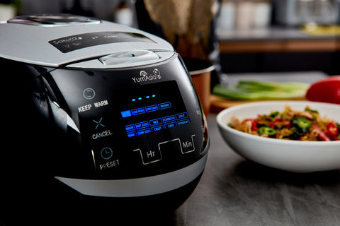 Yum Asia Sakura steam basket enables healthy, gentle steaming.
