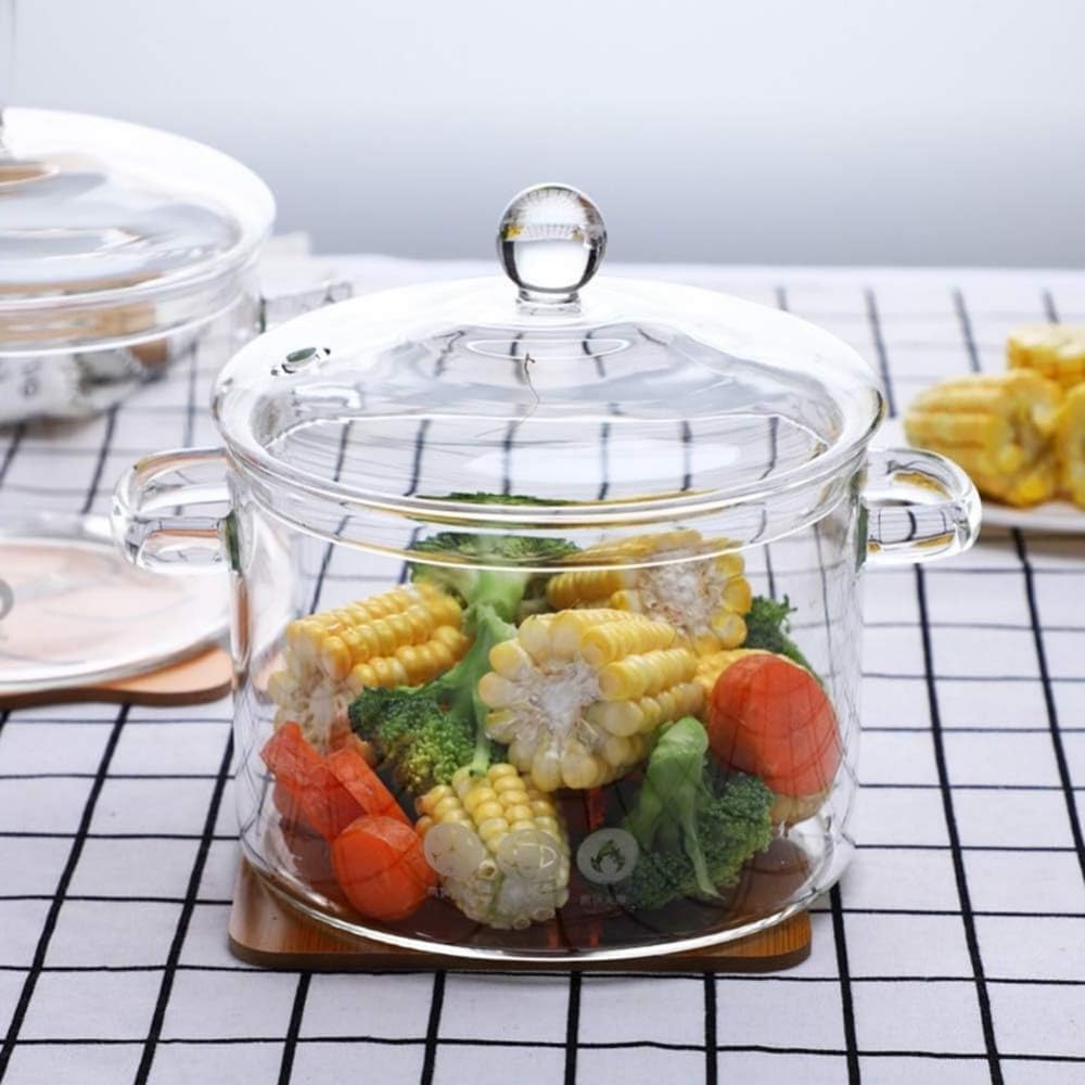 YVSAY clear stockpot showing measurement visibility and contents.