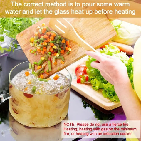 Yvsay compact glass saucepan with lid for small-batch sauces.