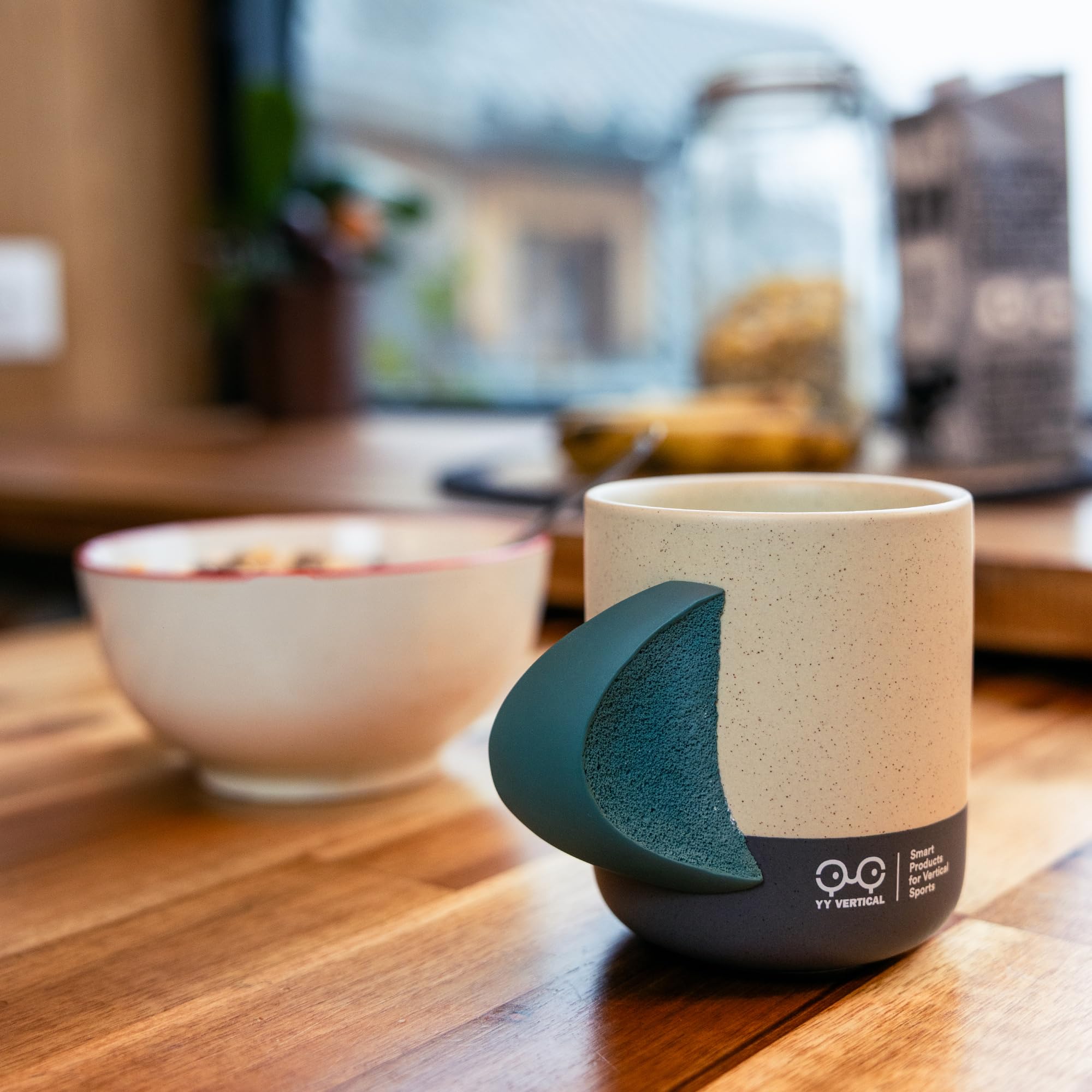 YY Vertical Climbing Mug Evo 33cl capacity suitable for espresso or tea.