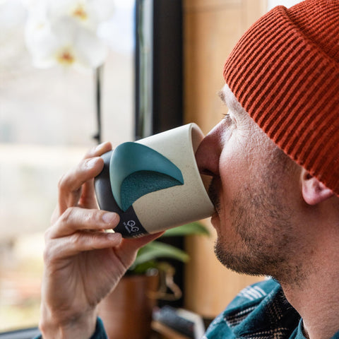 YY Vertical Climbing Mug Evo grip-training design supports finger strength on the go.