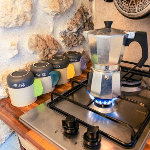 YY Vertical Climbing Mug Evo microwave-safe mug for quick uses.