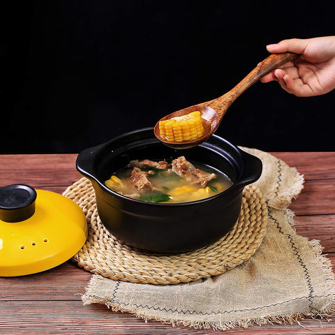 YYLTJR turner with long handle for comfortable high-heat cooking.