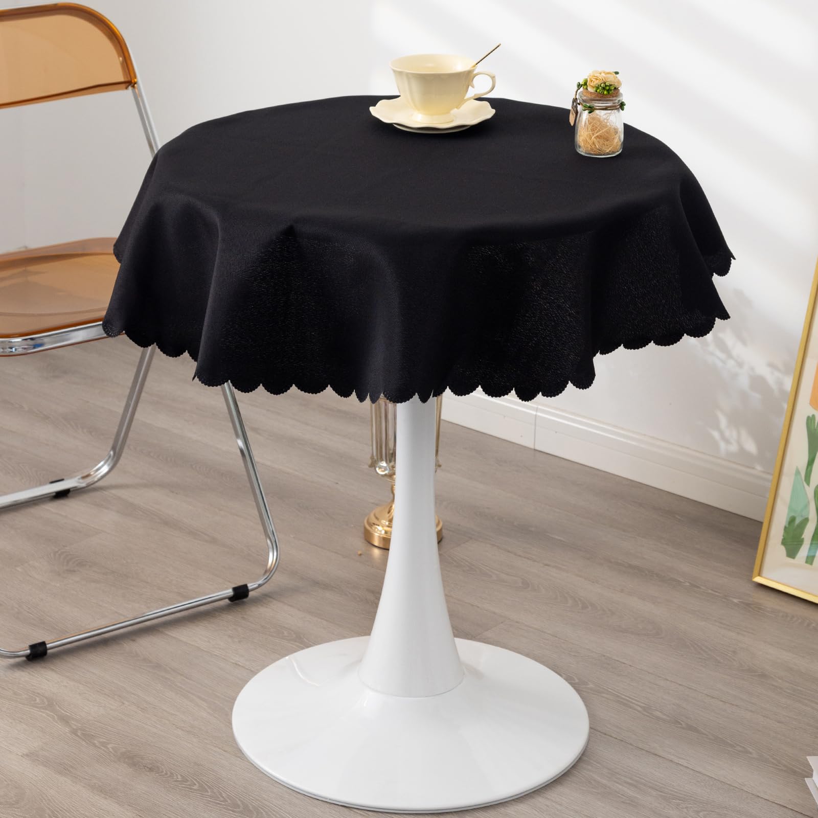 YZKITM solid-color round cloth keeps surfaces vibrant for gatherings.