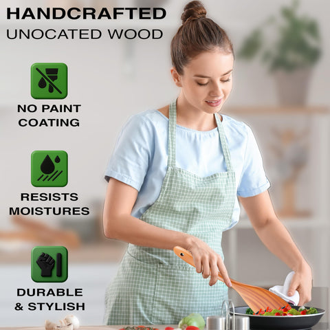 Z&YOU Large soup ladle in teak for serving soups and stews.