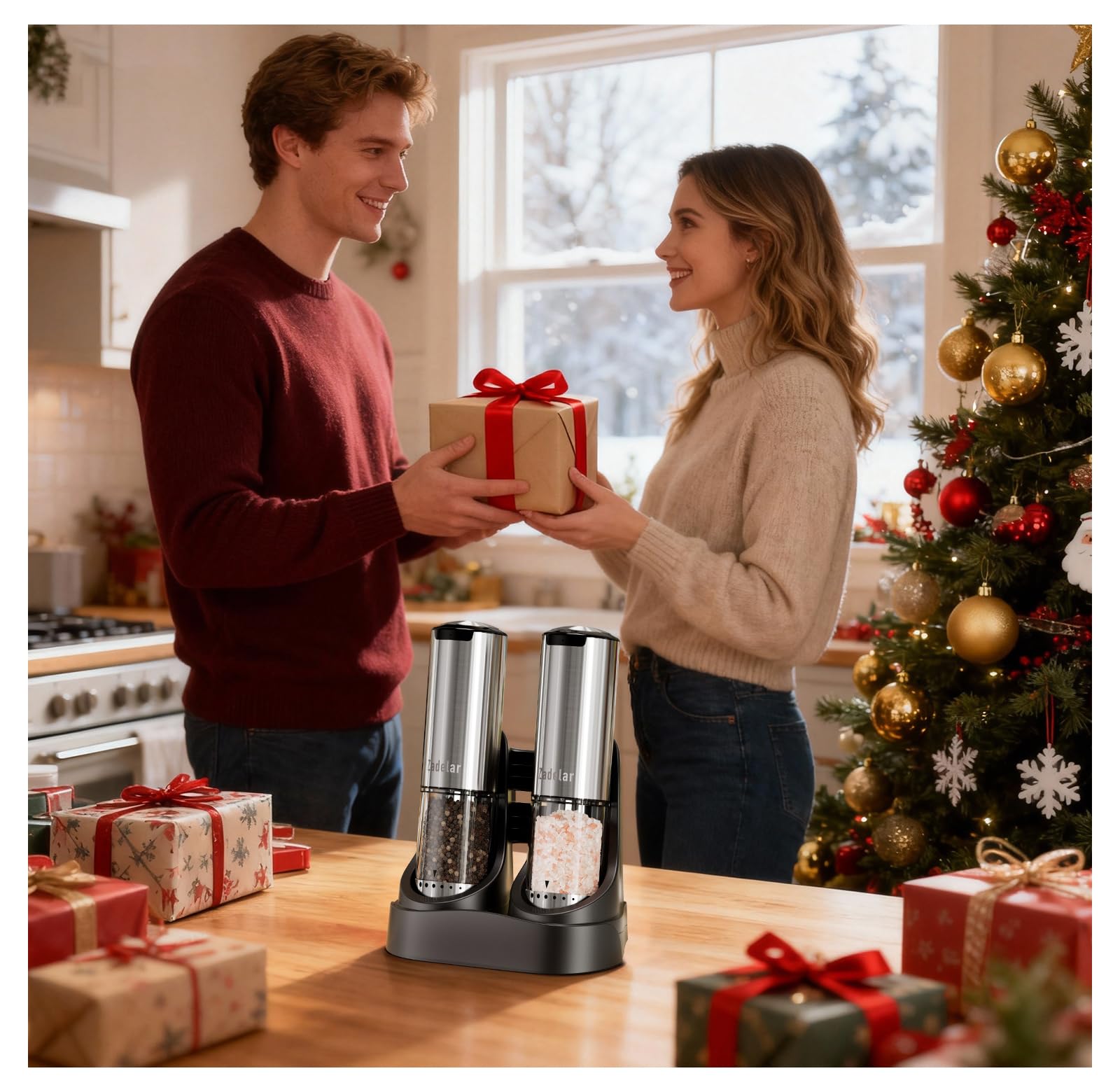 Zadelar LED light illuminates grinding area for accurate seasoning.